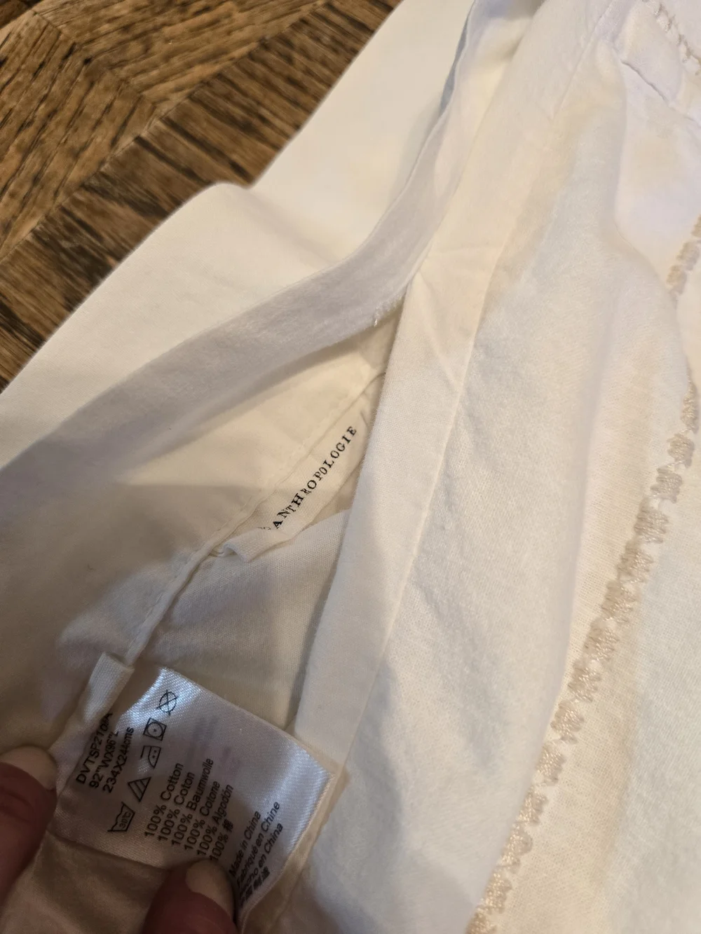Anthropologie Queen White Embroidered Daisia Duvet Cover & 2 Standard Shams Set